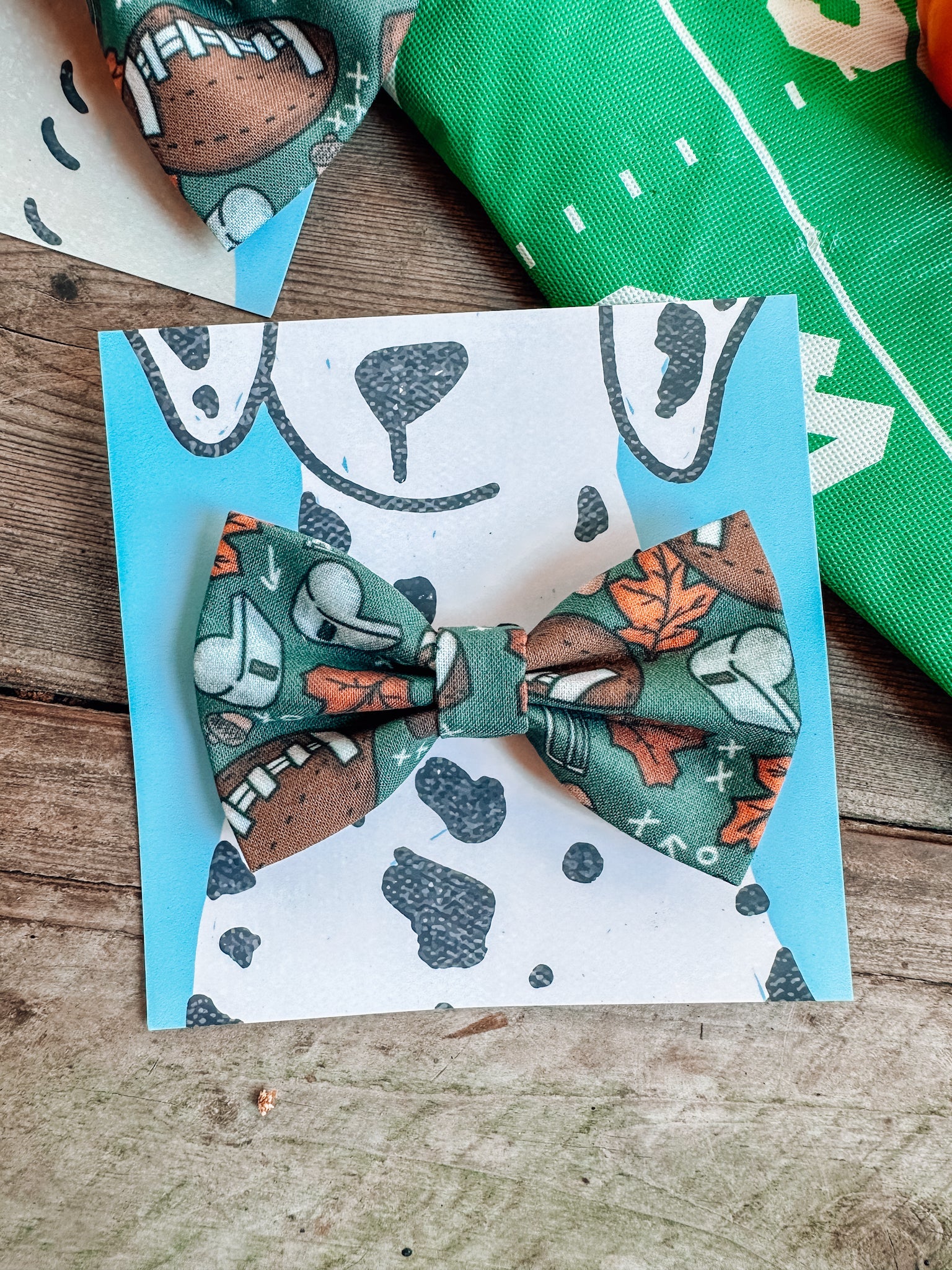 Tailgate Pet Bowtie - Image 3